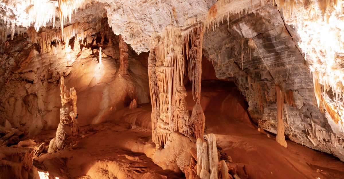Le Gouffre dans le top 10 des plus belles grottes de France ! Gouffre Géant de Cabrespine
